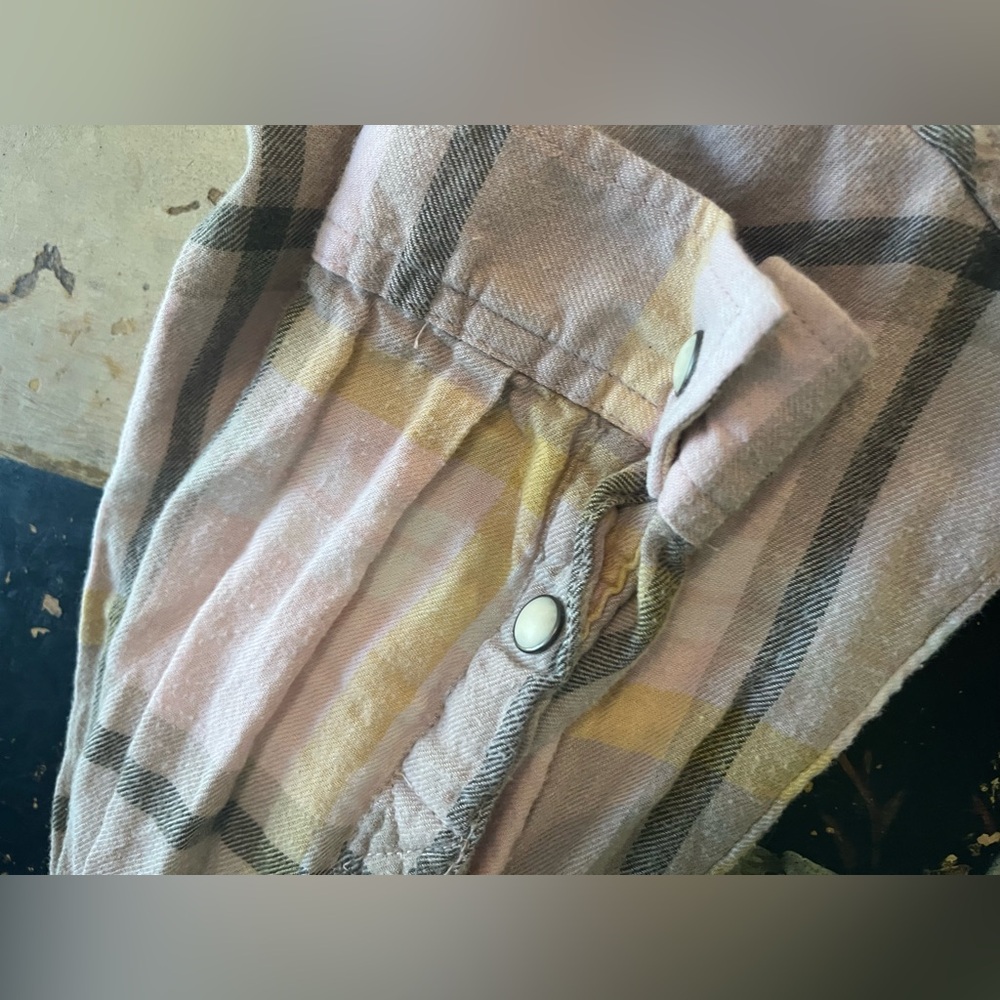 American eagle button up - Picture 5 of 5